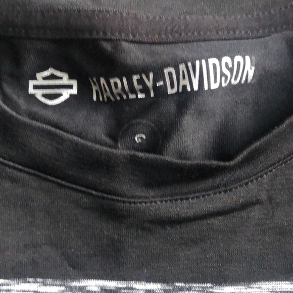 Harley Davidson Long Sleeved - Picture 3 of 5